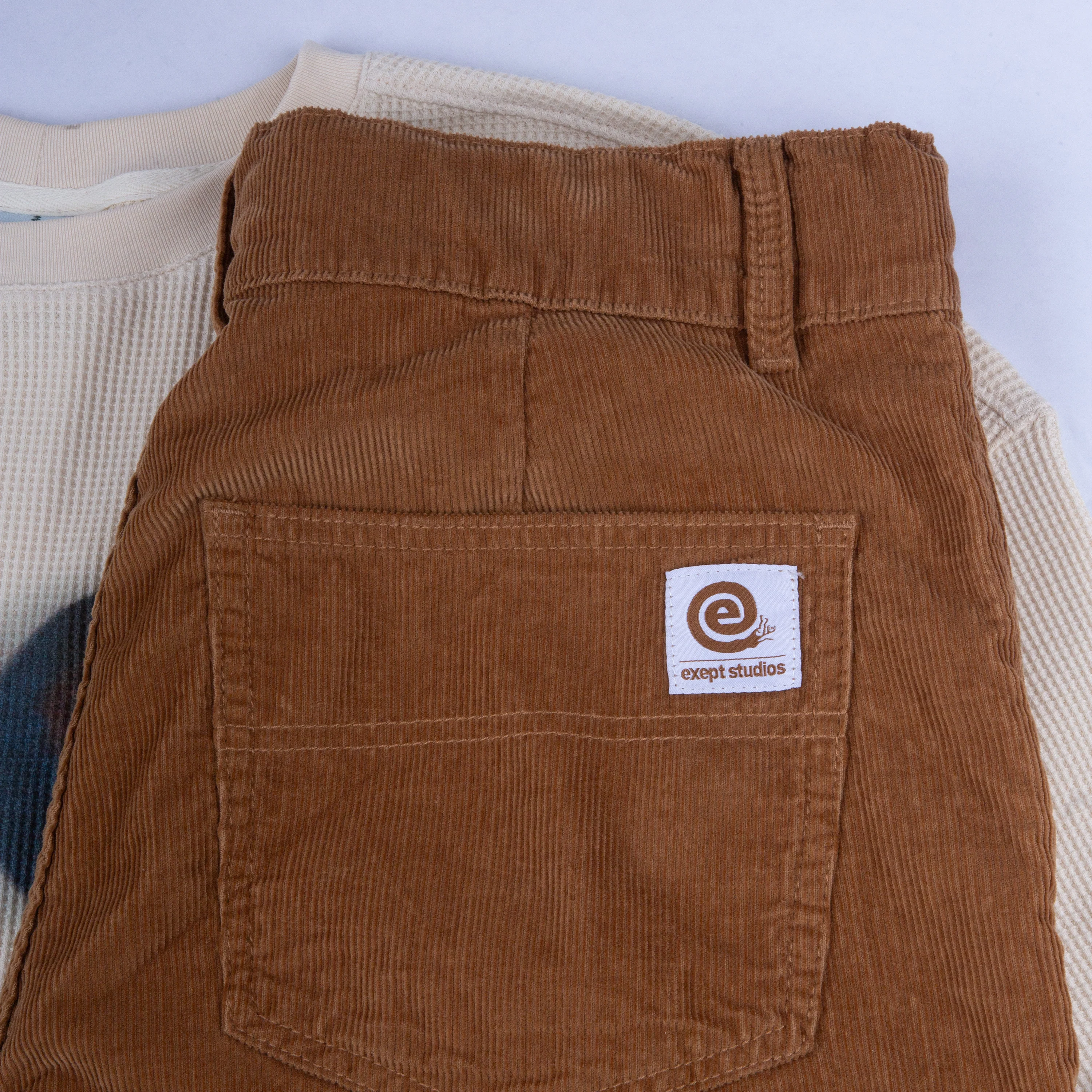 "blend in" corduroy pants - Image 3