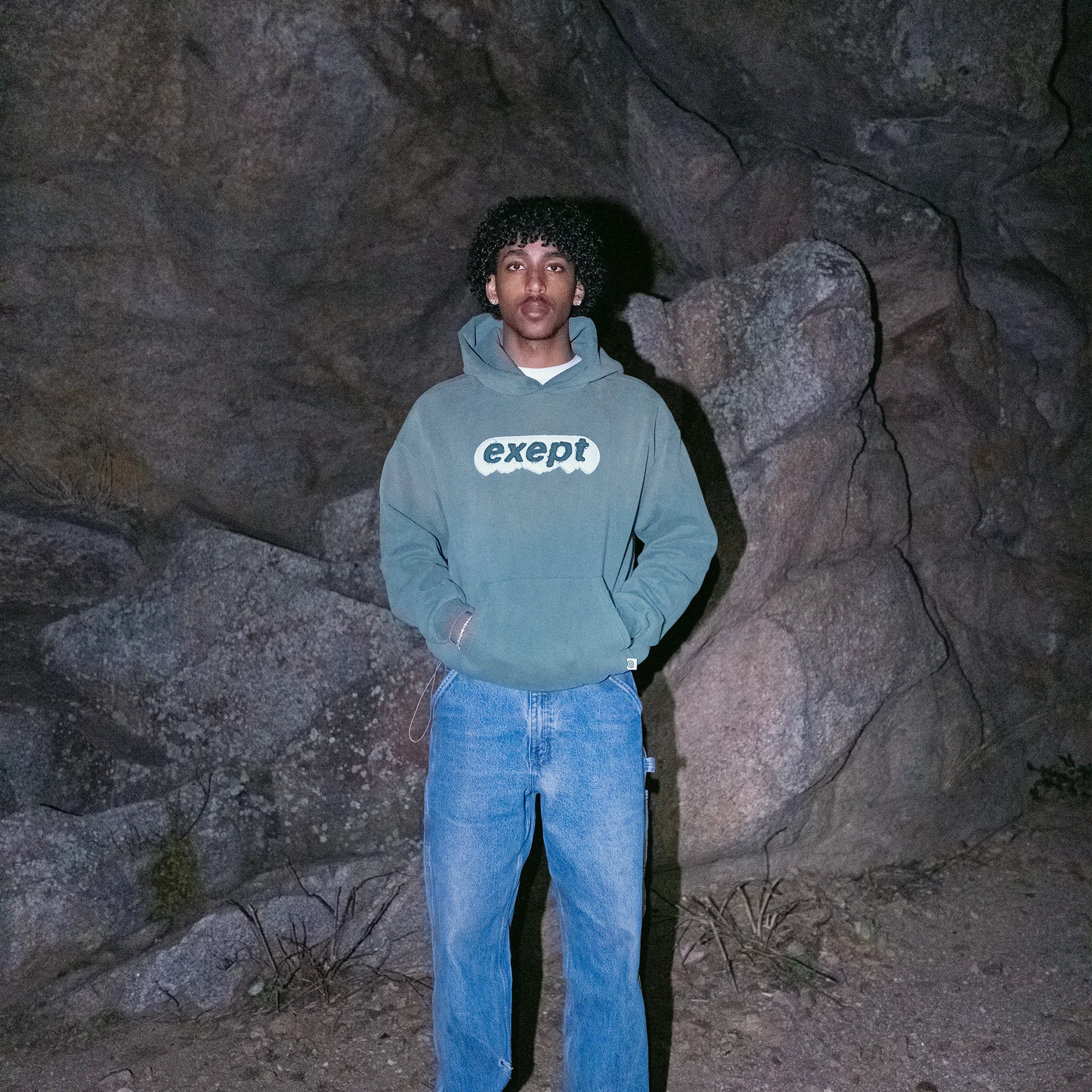 "mountain-top" hoodie (green) - Image 4
